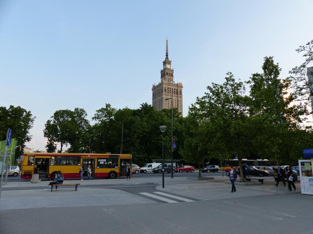 Апартаменти Hosapartments Center *